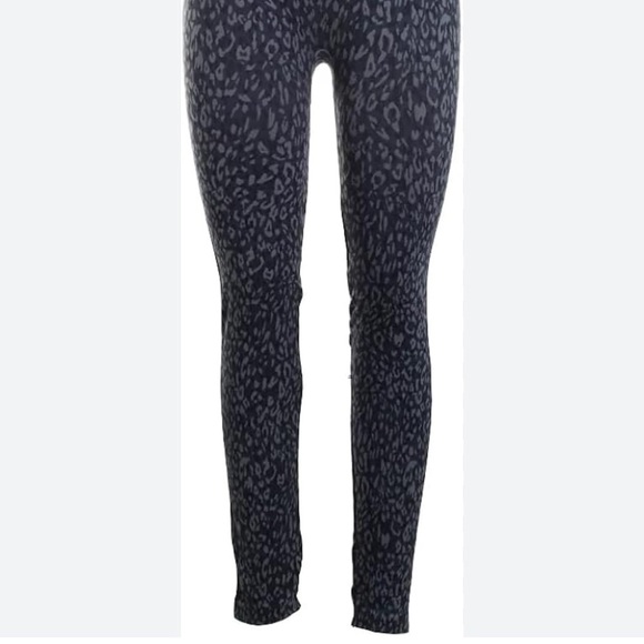 SPANX Gray Look at Me Now Seamless Leggings size Medium - Picture 4 of 11